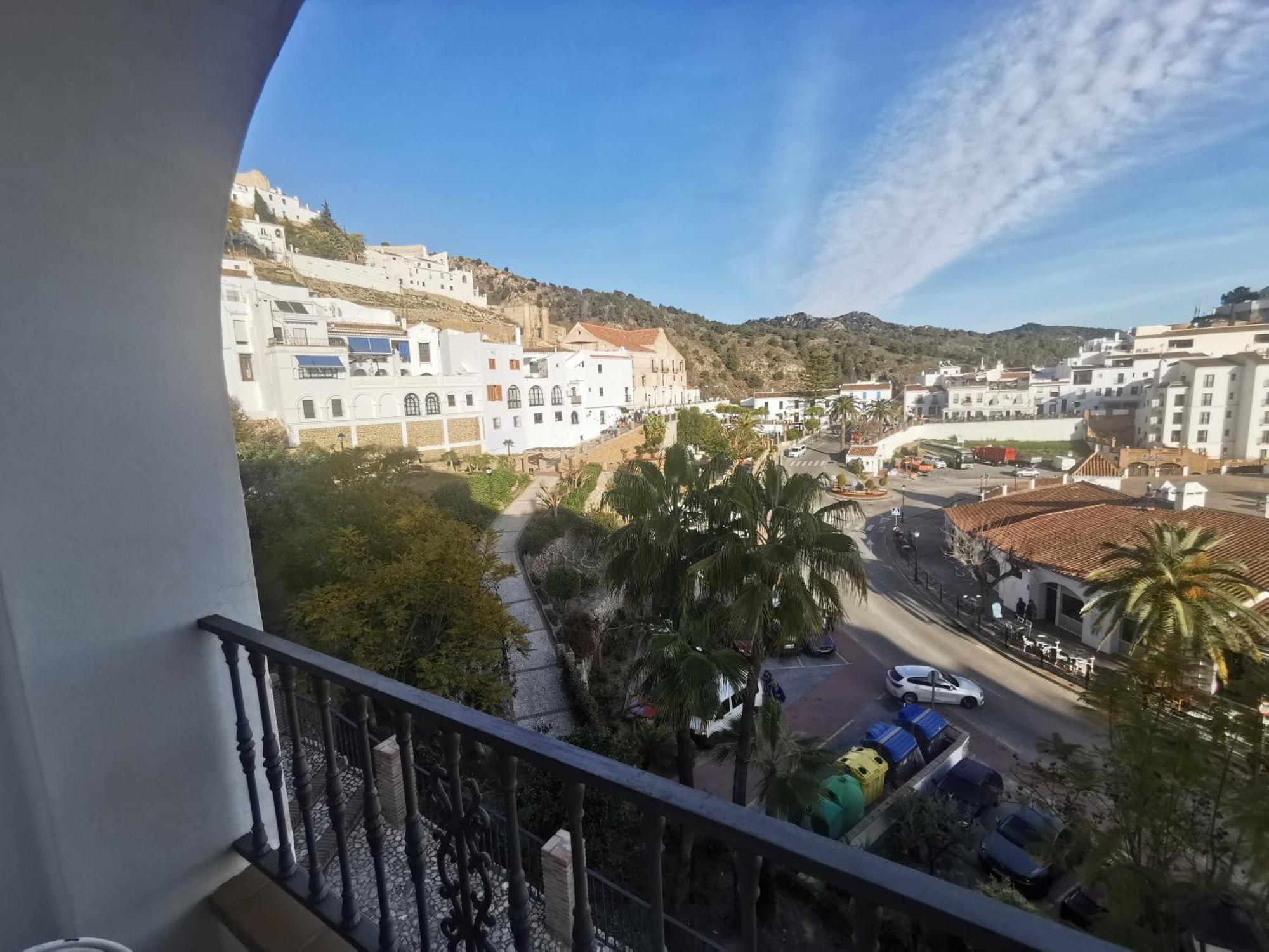 Apartamento Maria Platero Centrico Y Con Las Mejores Vistas Del Casco Antiguo La Montana Y El Mar Mediterraneo Фригиляна Екстериор снимка